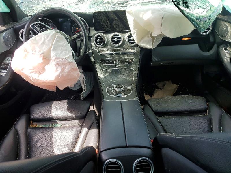 54638676 :رقم المزاد ، W1KWF8EB7LR593184 vin ، 2020 Mercedes-benz 300 C مزاد بيع