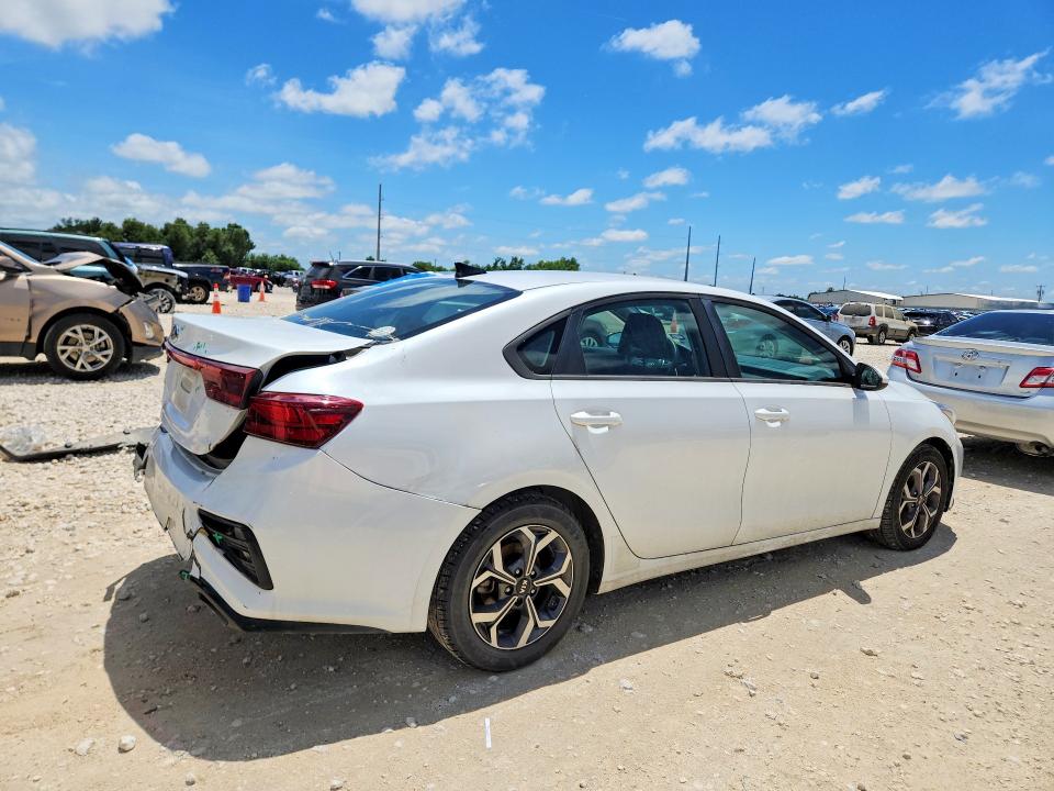 54600786 :رقم المزاد ، 3KPF24AD5ME369799 vin ، 2021 Kia Forte مزاد بيع