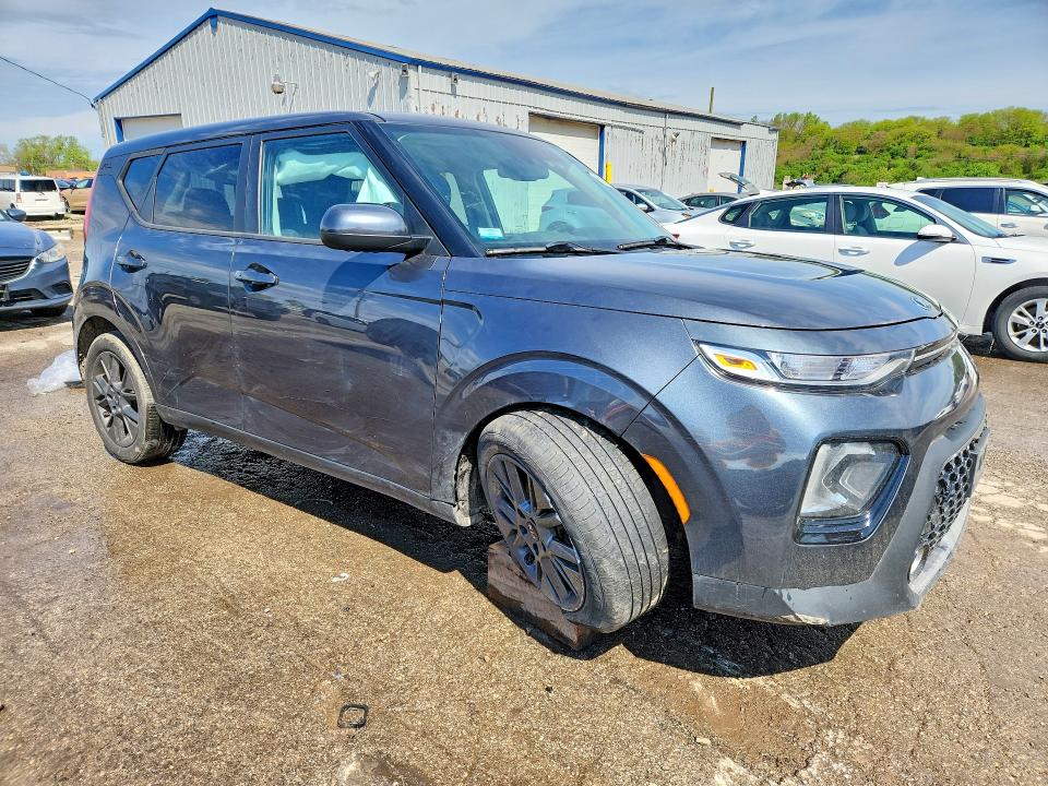 2021 Kia Soul მანქანა იყიდება აუქციონზე, vin: KNDJ33AU8M7757238, აუქციონის ნომერი: 46783116