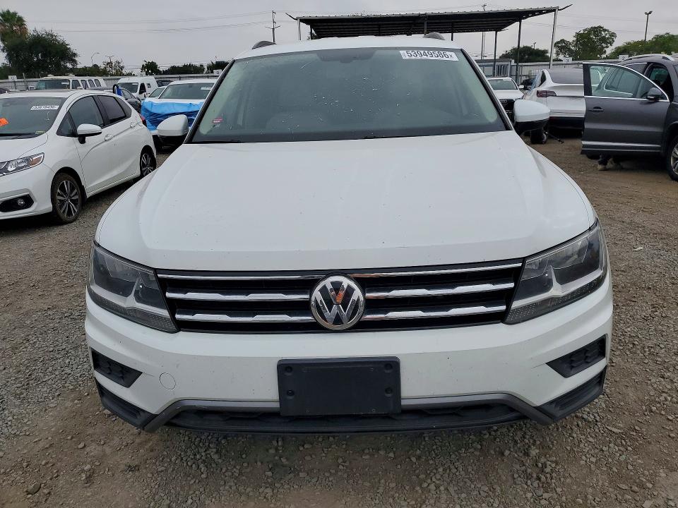 Продаж на аукціоні авто 2019 Volkswagen Tiguan, vin: 3VV2B7AXXKM043690, номер лоту: 53949586