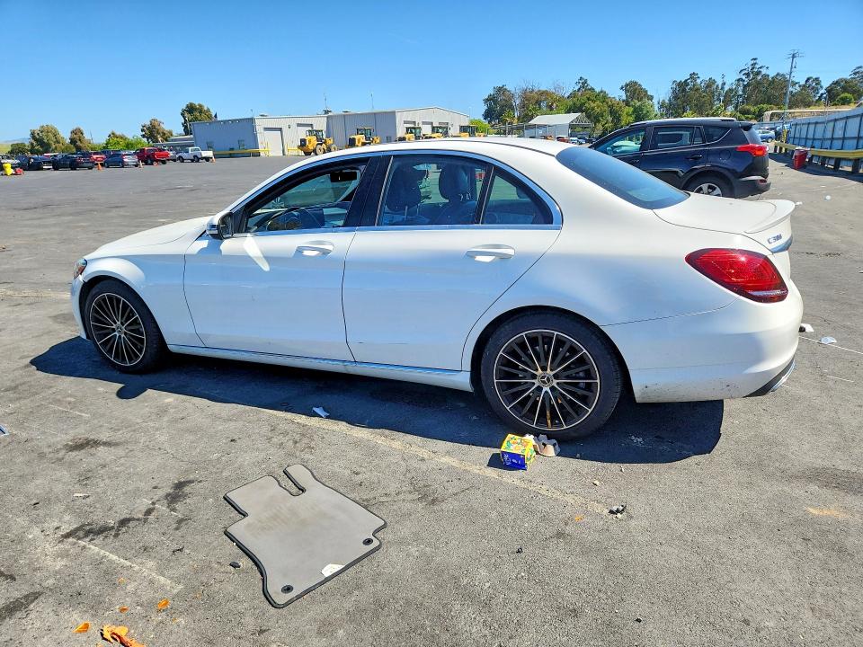 53739926 :رقم المزاد ، 55SWF8DBXKU300005 vin ، 2019 Mercedes-benz C مزاد بيع