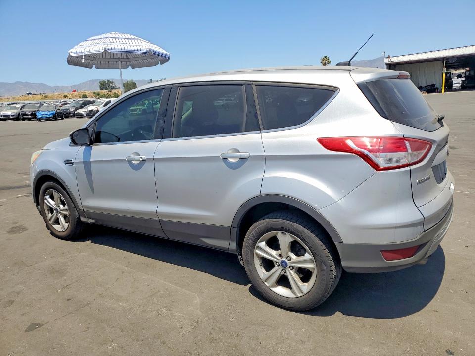 2015 Ford Escape მანქანა იყიდება აუქციონზე, vin: 1FMCU0GX5FUB31135, აუქციონის ნომერი: 54207796