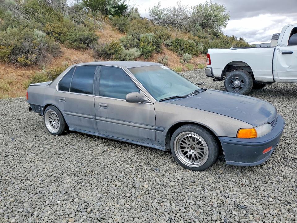 55071736 :رقم المزاد ، JHMCB7650NC011362 vin ، 1992 Honda Accord مزاد بيع