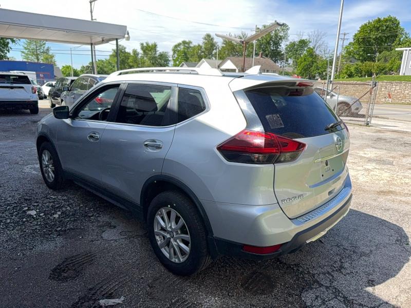 52853056 :رقم المزاد ، 5N1AT2MV9JC845437 vin ، 2018 Nissan Rogue مزاد بيع