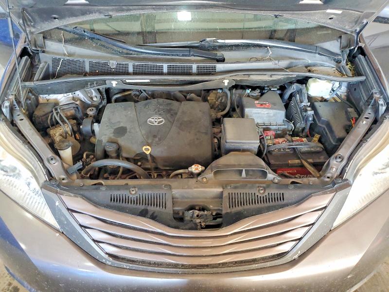 Продажа на аукционе авто 2017 Toyota Sienna, vin: 5TDJZ3DC6HS178309, номер лота: 53702326