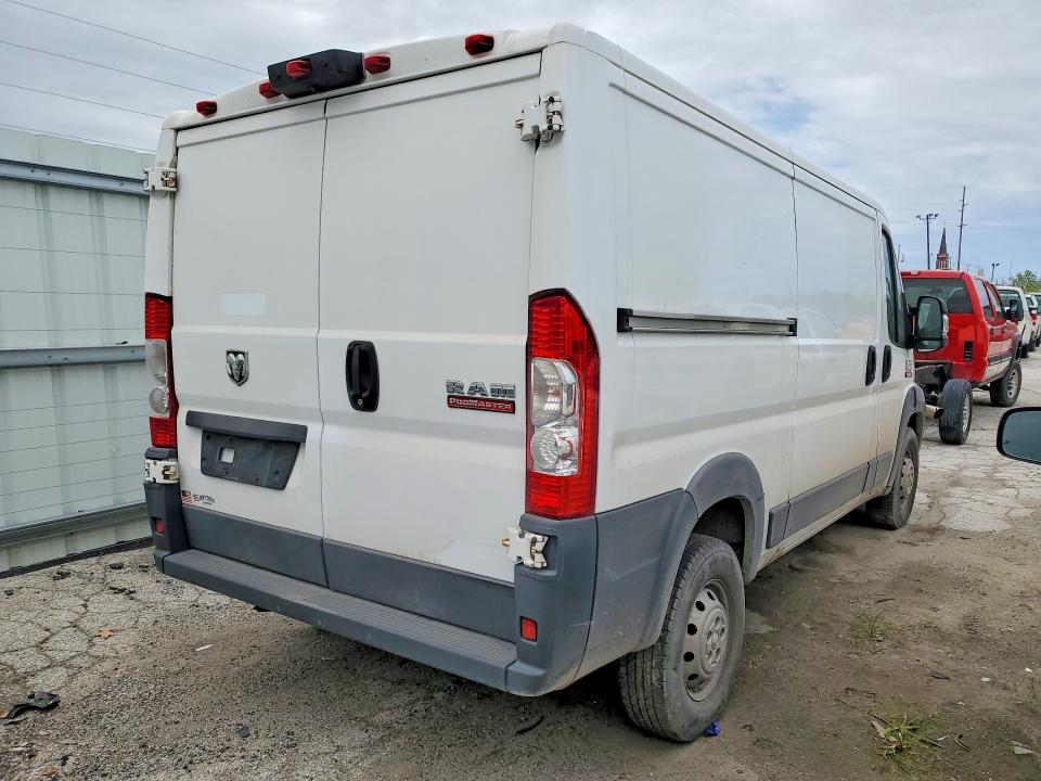 52023266 :رقم المزاد ، 3C6TRVAG4JE136739 vin ، 2018 Ram Promaster 1500 مزاد بيع