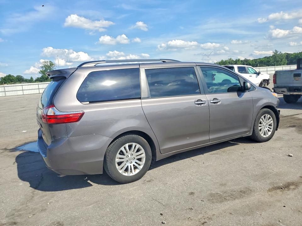 54522796 :رقم المزاد ، 5TDYK3DC1GS700233 vin ، 2016 Toyota Sienna مزاد بيع