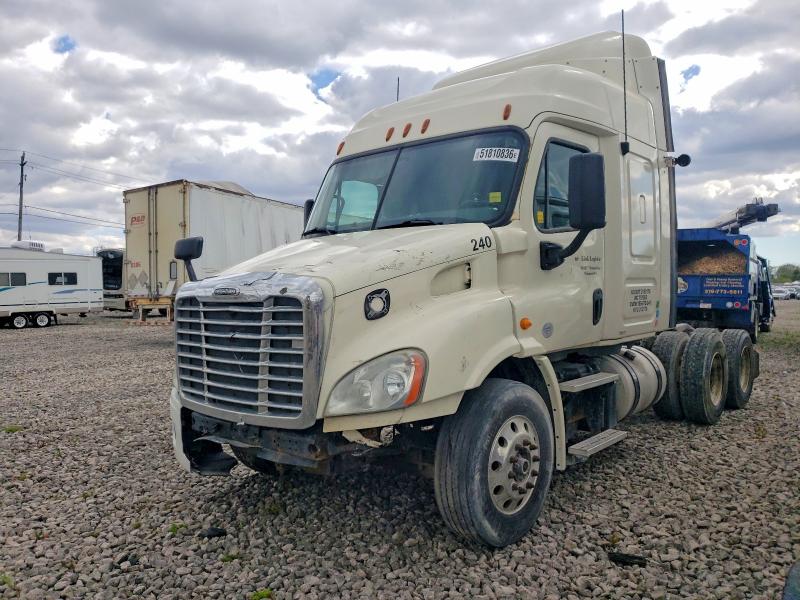 Продажа на аукционе авто 2013 Freightliner Cascadia 113, vin: 1FUJGHDV1DLBV9002, номер лота: 51810836