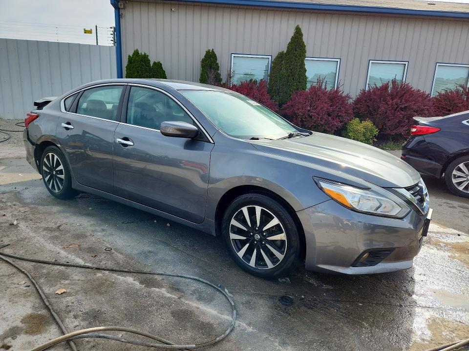 53440476 :رقم المزاد ، 1N4AL3AP3JC168861 vin ، 2018 Nissan Altima مزاد بيع