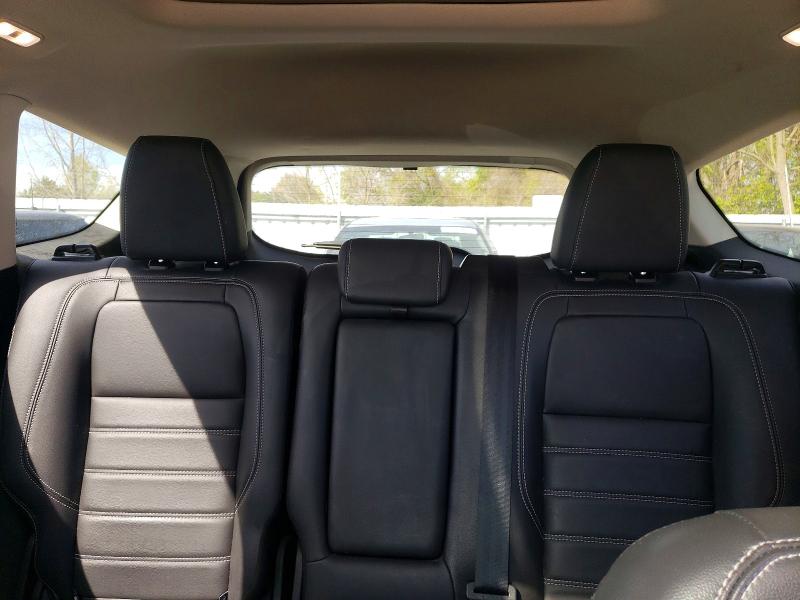 2019 Ford Escape მანქანა იყიდება აუქციონზე, vin: 1FMCU0HD5KUB70676, აუქციონის ნომერი: 53106806