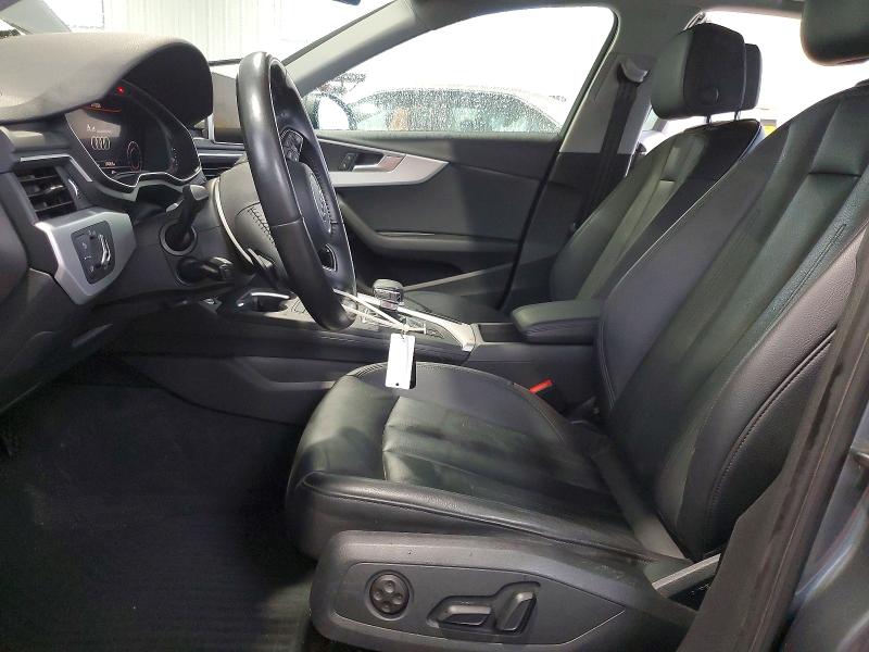 51620736 :رقم المزاد ، WAUDNAF46HN049055 vin ، 2017 Audi A4 مزاد بيع