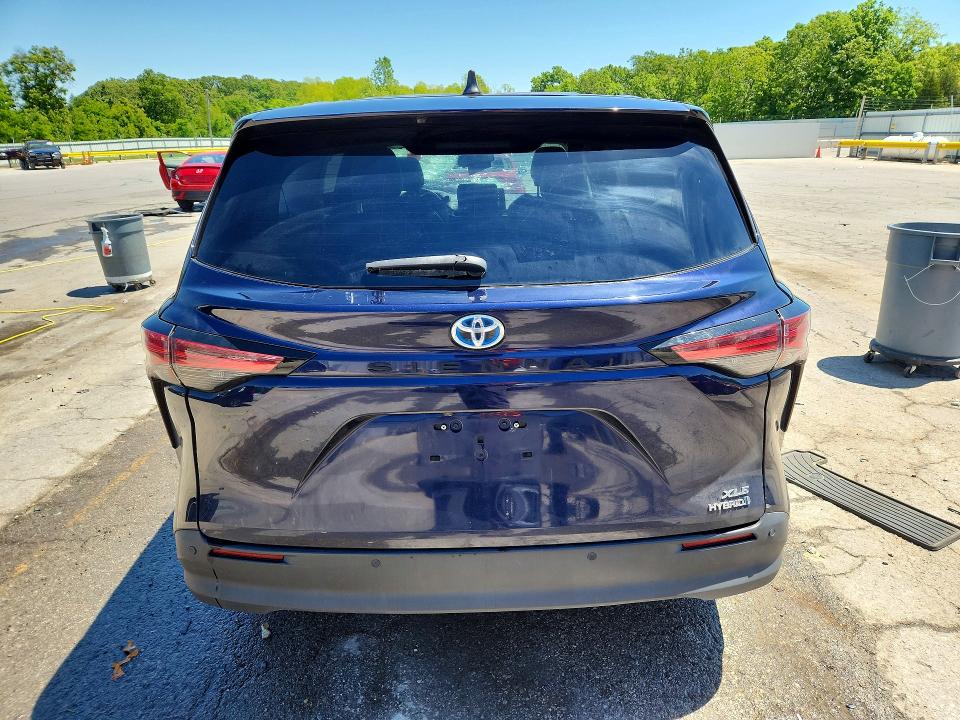 Продажа на аукционе авто 2021 Toyota Sienna, vin: 5TDYRKEC9MS034075, номер лота: 53261246