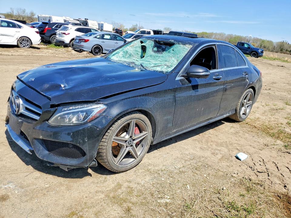 54693946 :رقم المزاد ، 55SWF4KB4JU256092 vin ، 2018 Mercedes-benz C مزاد بيع