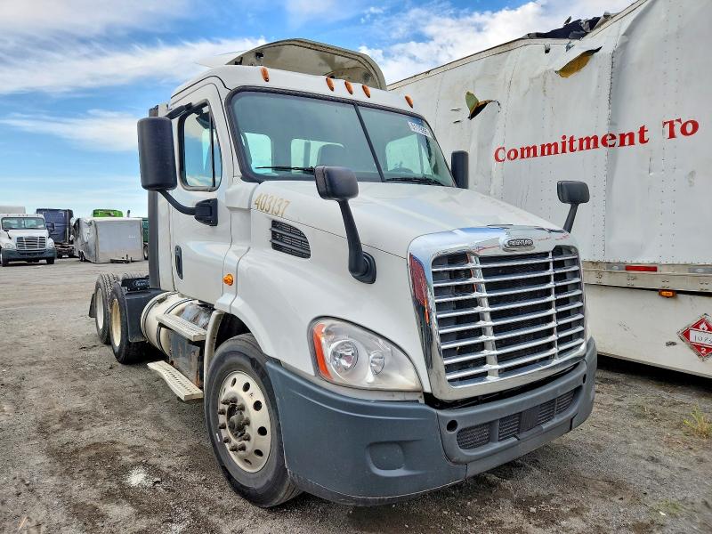 Auction sale of the 2019 Freightliner Cascadia 113, vin: 3AKJGBDV5KSKD0208, lot number: 51179296