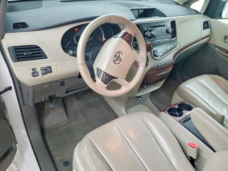 Продажа на аукционе авто 2013 Toyota Sienna, vin: 5TDYK3DC9DS404615, номер лота: 54159306
