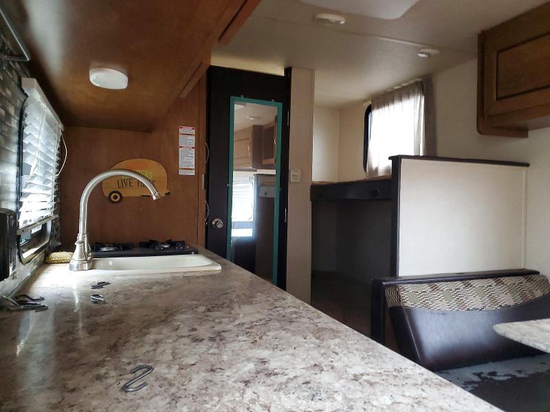 2018 Forest Riv Recreational Vehicle (rv) მანქანა იყიდება აუქციონზე, vin: 4X4TSMV19JY001354, აუქციონის ნომერი: 54860496