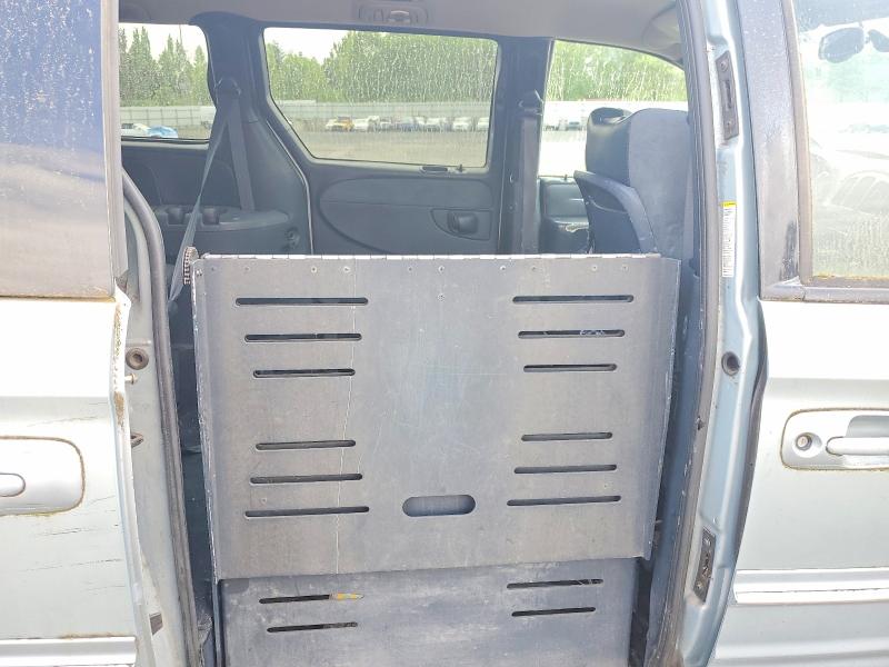 Auction sale of the 2002 Chrysler Town & Country, vin: 2C8GP64L82R550488, lot number: 52531456