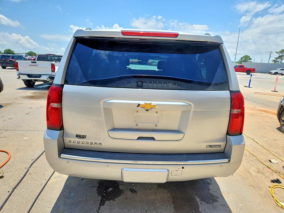54105426 :رقم المزاد ، 1GNSCJKCXHR206275 vin ، 2017 Chevrolet Suburban مزاد بيع