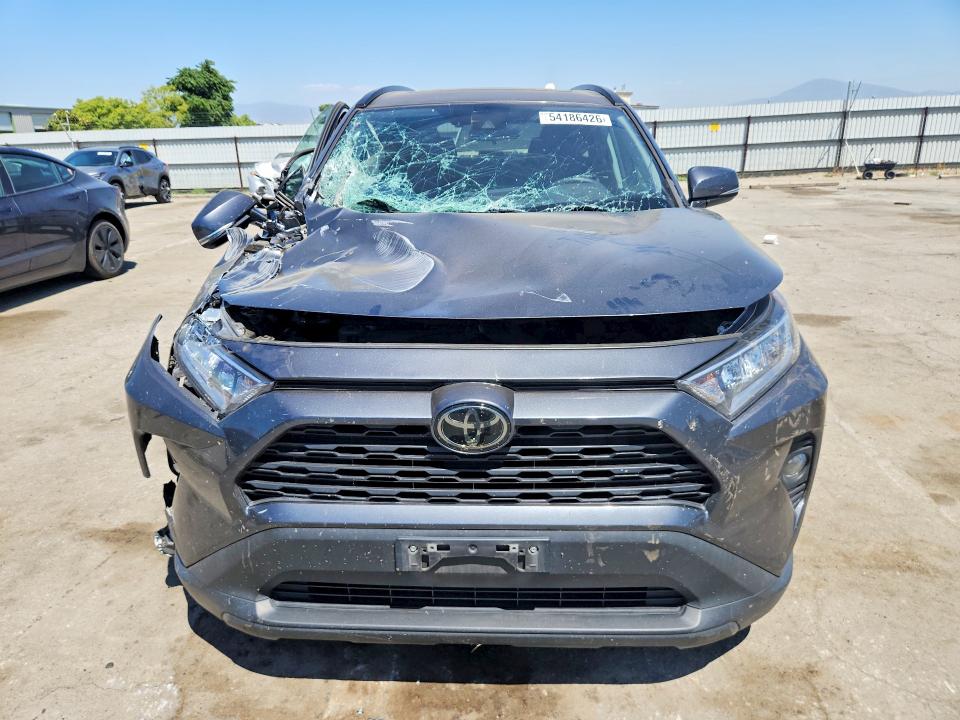Продажа на аукционе авто 2021 Toyota Rav4, vin: 2T3W1RFV2MC133926, номер лота: 54186426