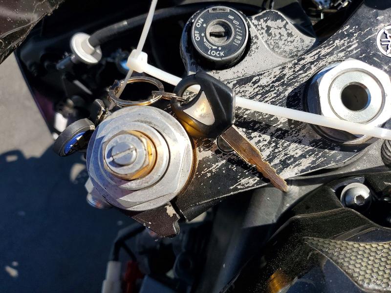 52896686 :رقم المزاد ، JYARJ12E07A020848 vin ، 2007 Yamaha Yzfr6 مزاد بيع