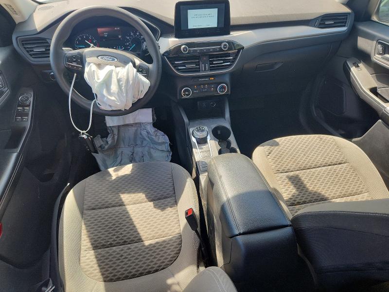 51196026 :رقم المزاد ، 1FMCU9G60NUA60887 vin ، 2022 Ford Escape مزاد بيع