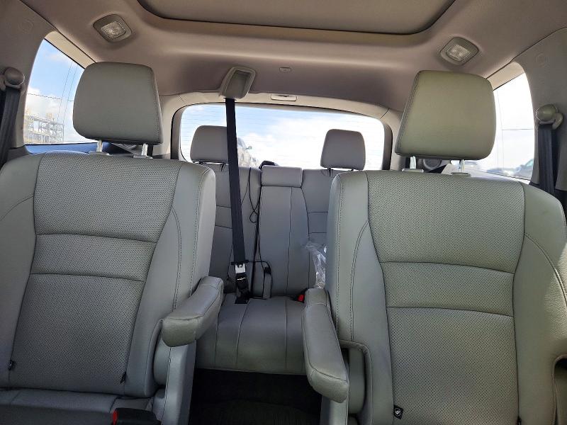 54948686 :رقم المزاد ، 5FNYF6H02JB009553 vin ، 2018 Honda Pilot مزاد بيع