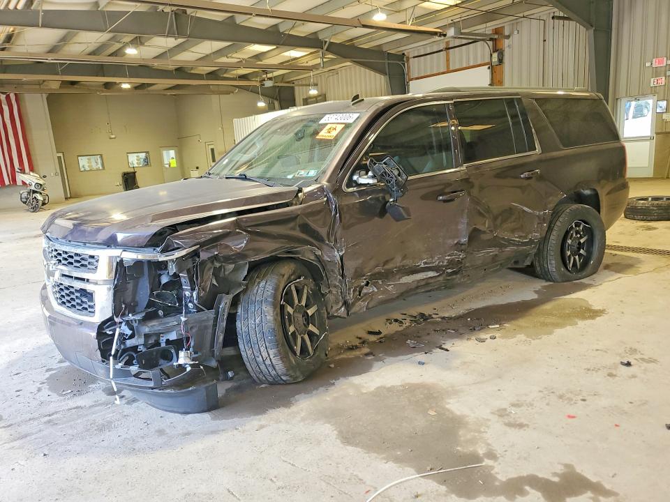 2015 Chevrolet Suburban მანქანა იყიდება აუქციონზე, vin: 1GNSKJKC7FR176801, აუქციონის ნომერი: 53743006