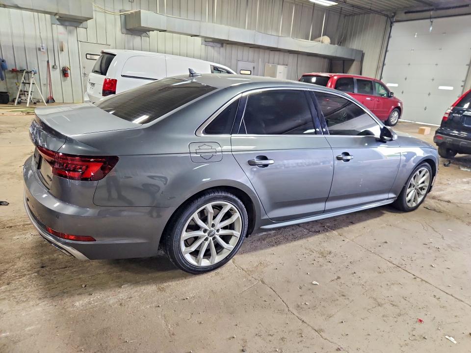 Продаж на аукціоні авто 2019 Audi A4, vin: WAUENAF47KN018523, номер лоту: 54687016