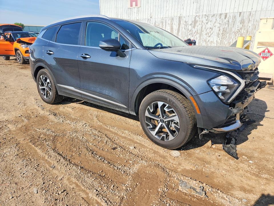 54497696 :رقم المزاد ، KNDPVCAG6P7042381 vin ، 2023 Kia Sportage مزاد بيع