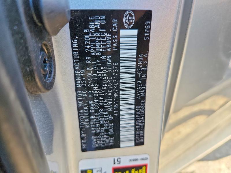 53780006 :رقم المزاد ، 4T1B11HK7KU747376 vin ، 2019 Toyota Camry مزاد بيع