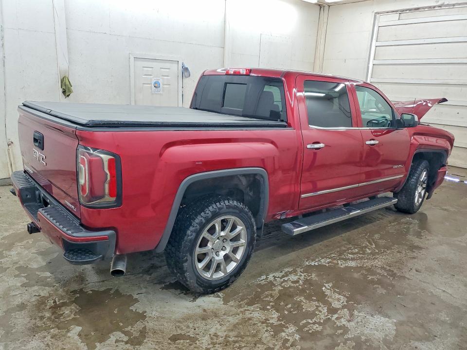 53740256 :رقم المزاد ، 3GTU2PEC3JG586858 vin ، 2018 Gmc Sierra مزاد بيع