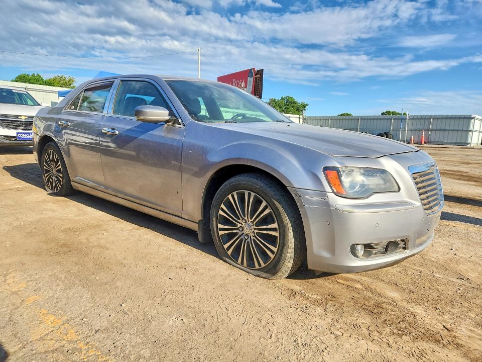 Продажа на аукционе авто 2014 Chrysler 300, vin: 2C3CCAGG3EH120654, номер лота: 52451936