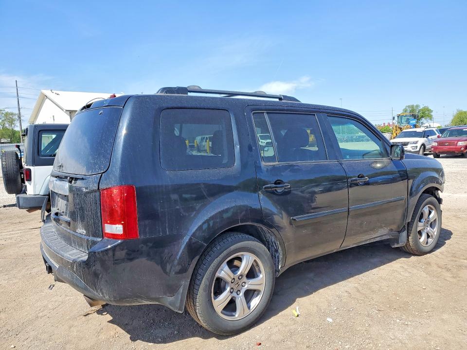 52504376 :رقم المزاد ، 5FNYF4H63CB007354 vin ، 2012 Honda Pilot مزاد بيع