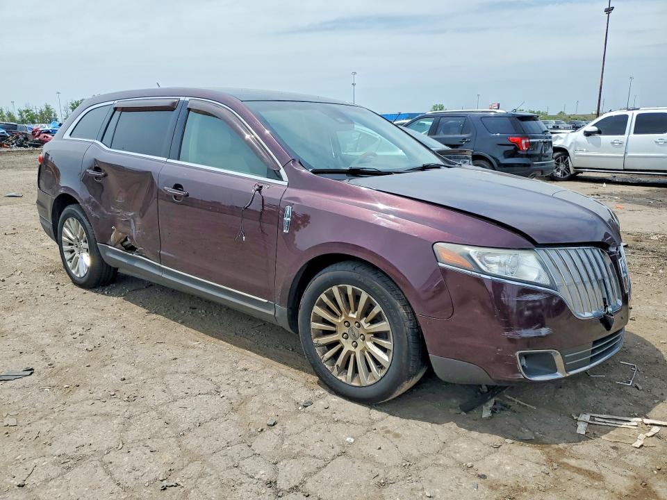 55032856 :رقم المزاد ، 2LMHJ5AR6BBJ50805 vin ، 2011 Lincoln Mkt مزاد بيع
