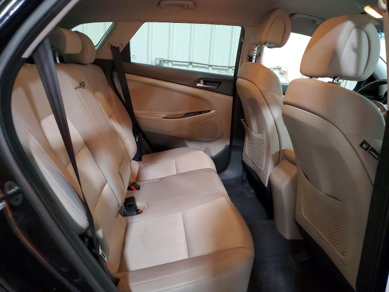 54835576 :رقم المزاد ، KM8J3CA46JU633817 vin ، 2018 Hyundai Tucson مزاد بيع