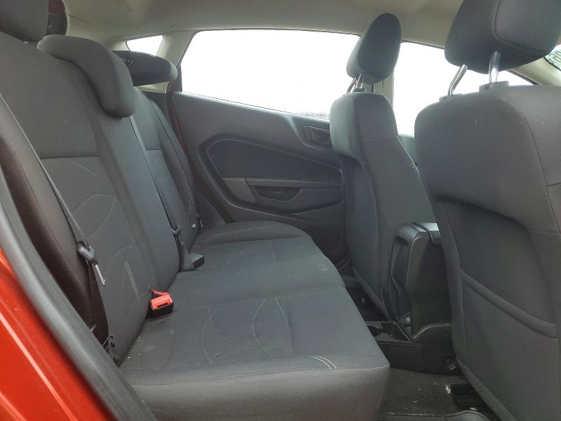 54330626 :رقم المزاد ، 3FADP4EJ4JM102105 vin ، 2018 Ford Fiesta مزاد بيع