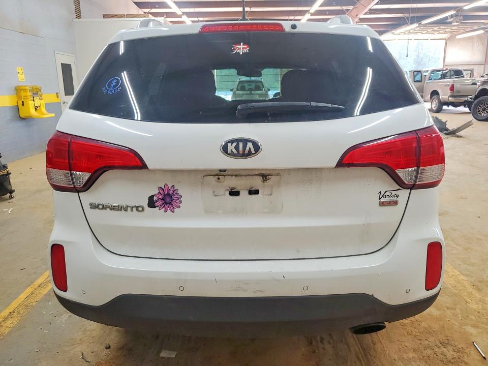 53179106 :رقم المزاد ، 5XYKTCA65EG505697 vin ، 2014 Kia Sorento مزاد بيع