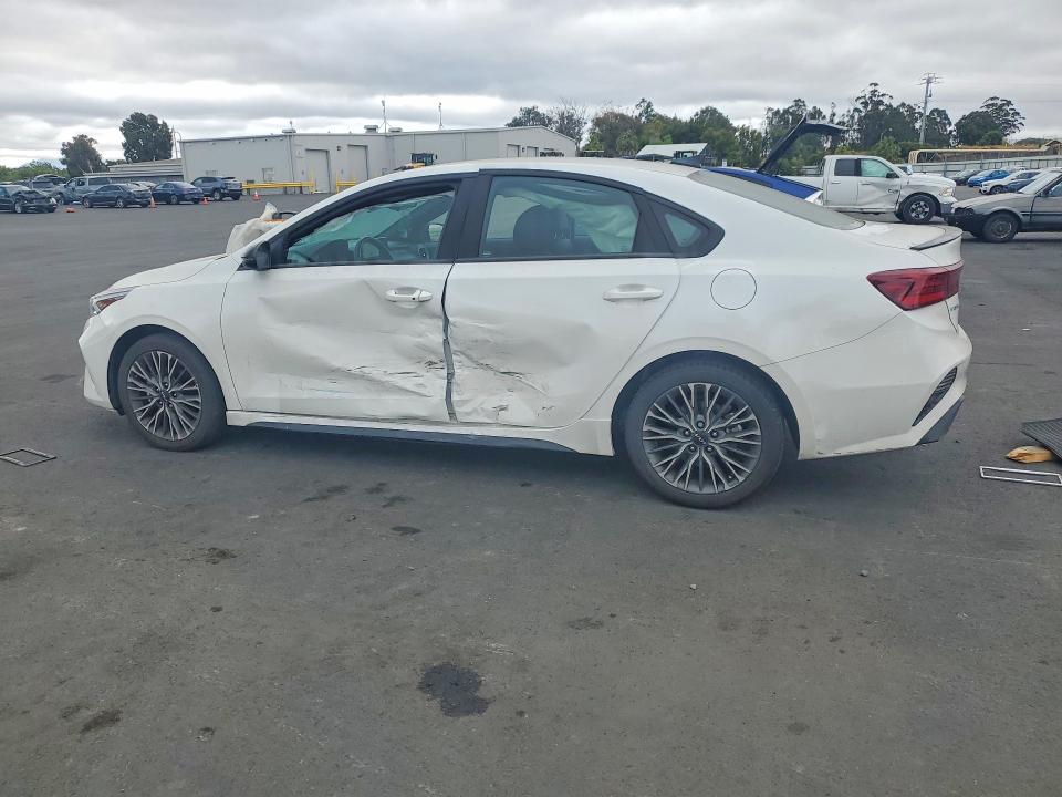 2024 Kia Forte მანქანა იყიდება აუქციონზე, vin: 3KPF54AD2RE751710, აუქციონის ნომერი: 55235376