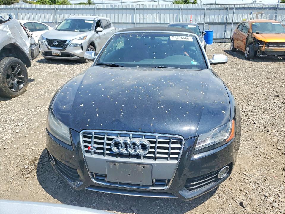 53078846 :رقم المزاد ، WAUCGAFH6BN015858 vin ، 2011 Audi S5 مزاد بيع