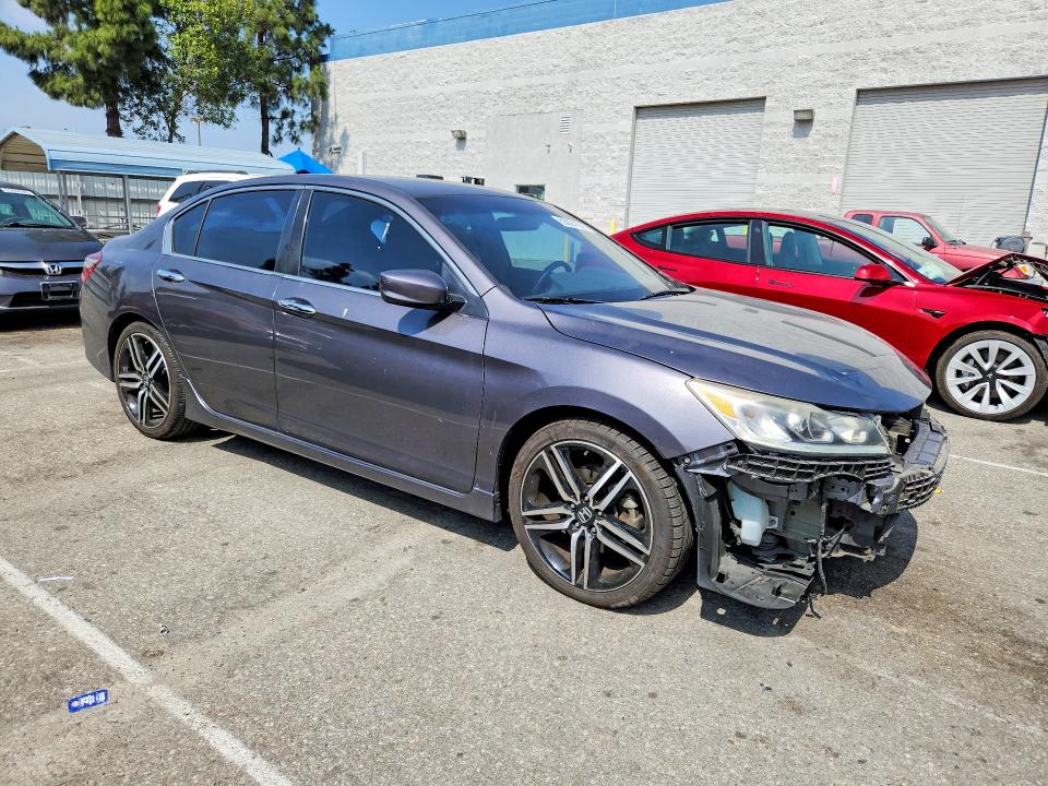 53024386 :رقم المزاد ، 1HGCR2F13HA165353 vin ، 2017 Honda Accord مزاد بيع