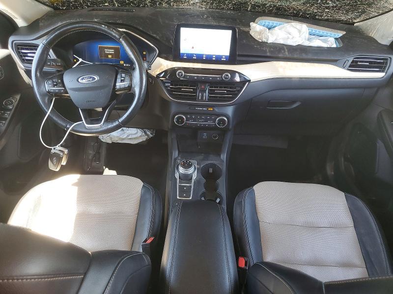 53119916 :رقم المزاد ، 1FMCU0DZ5NUA07936 vin ، 2022 Ford Escape مزاد بيع