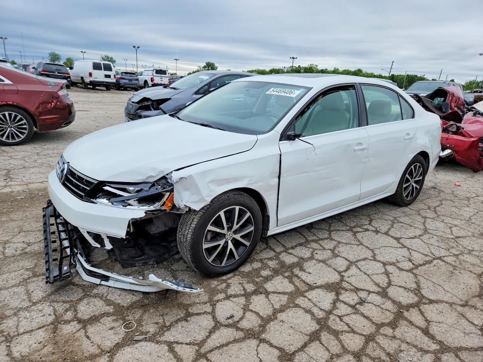 54469406 :رقم المزاد ، 3VWDB7AJ0JM213280 vin ، 2018 Volkswagen Jetta مزاد بيع