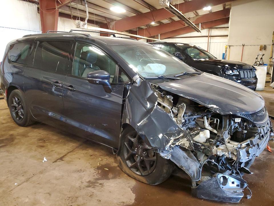 2020 Chrysler Pacifica მანქანა იყიდება აუქციონზე, vin: 2C4RC1GG6LR217005, აუქციონის ნომერი: 53110276