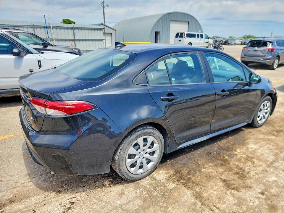 Продажа на аукционе авто 2021 Toyota Corolla, vin: 5YFEPMAE0MP225792, номер лота: 52426686