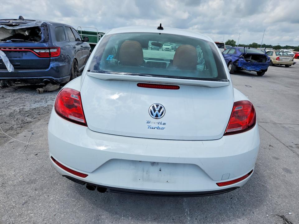 54146626 :رقم المزاد ، 3VWF17AT0HM624752 vin ، 2017 Volkswagen Beetle مزاد بيع