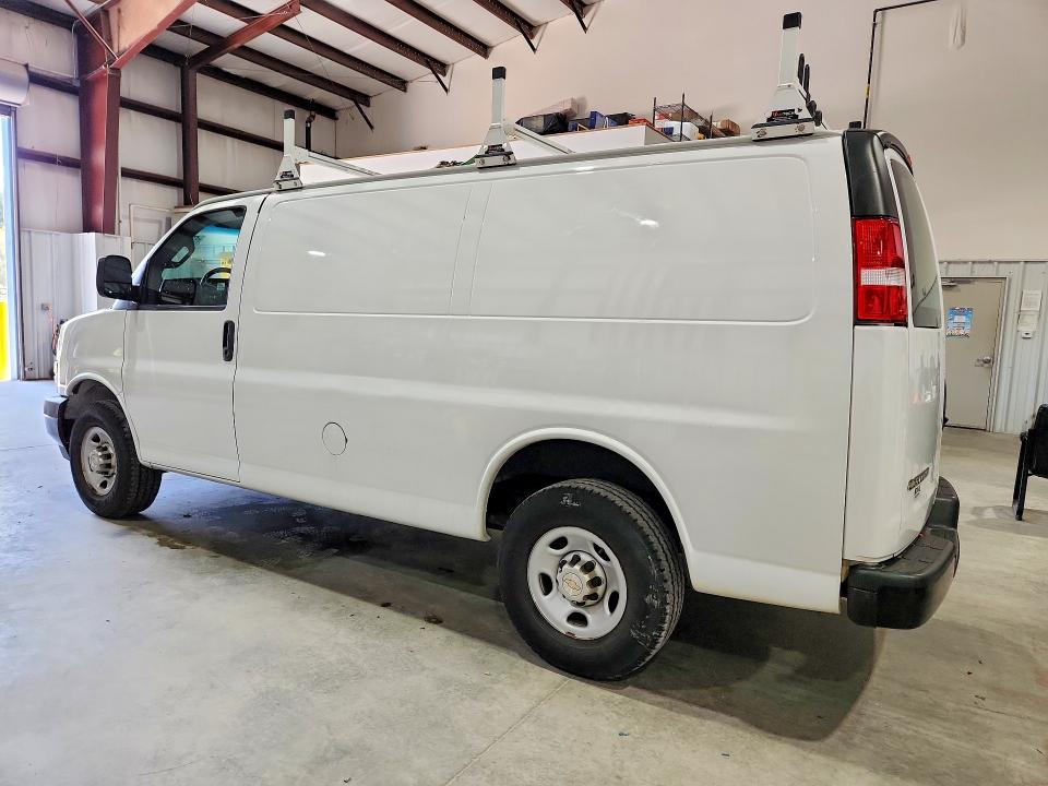 2020 Chevrolet Express G2500 მანქანა იყიდება აუქციონზე, vin: 1GCWGAFP8L1275212, აუქციონის ნომერი: 52385946