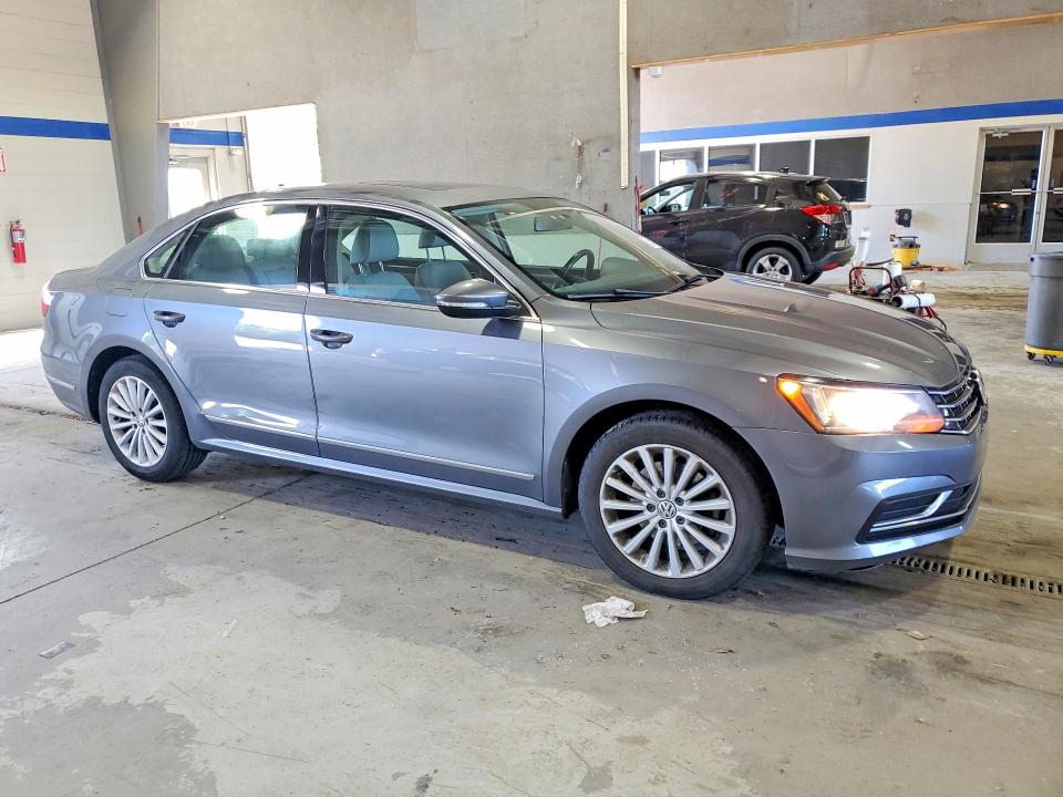 Продажа на аукционе авто 2017 Volkswagen Passat, vin: 1VWBT7A36HC067405, номер лота: 52842386