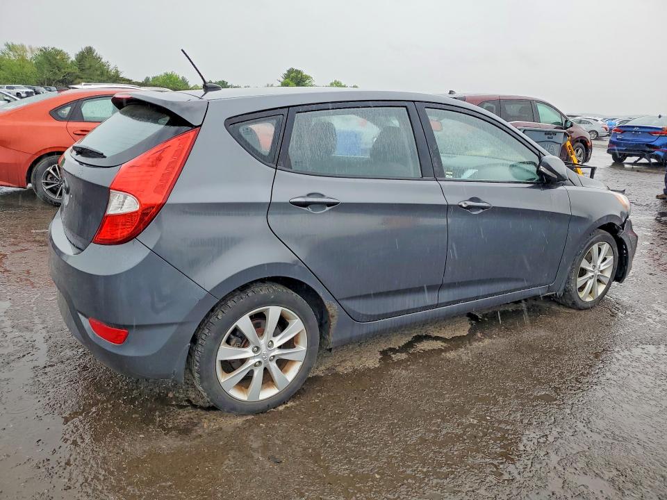 Продаж на аукціоні авто 2013 Hyundai Accent, vin: KMHCU5AE4DU072094, номер лоту: 52625306