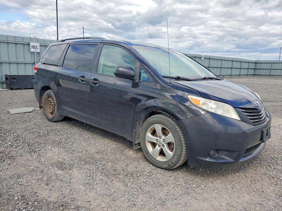 2014 Toyota Sienna მანქანა იყიდება აუქციონზე, vin: 5TDZK3DC4ES494472, აუქციონის ნომერი: 55415596