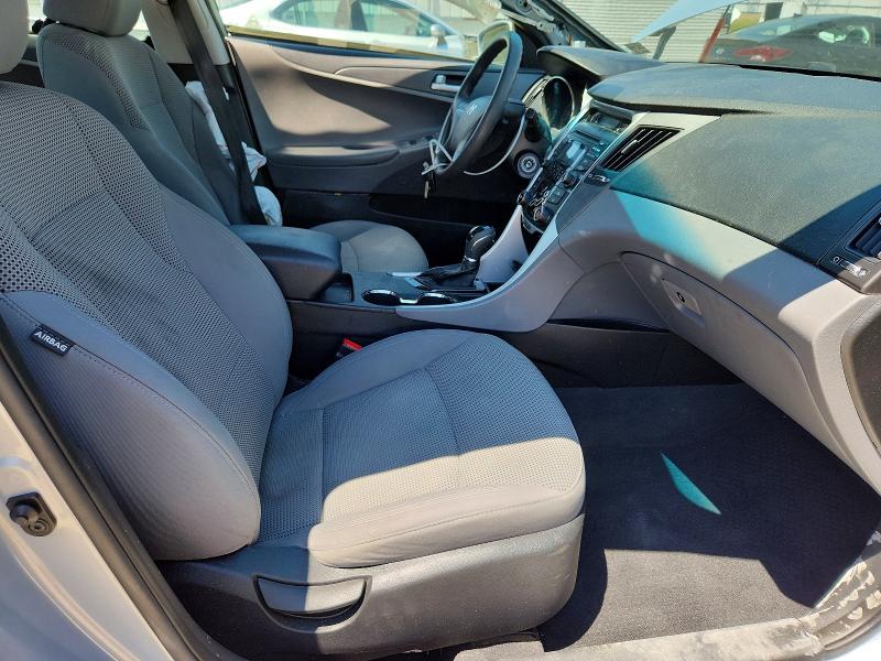 54251066 :رقم المزاد ، 5NPEB4AC8DH557599 vin ، 2013 Hyundai Sonata مزاد بيع